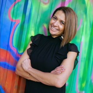 Meet your Posher, Irini